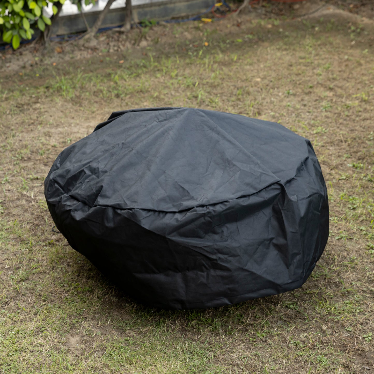 31.75 Inch Black Fuego Metal Round Firepit With Mesh Guard