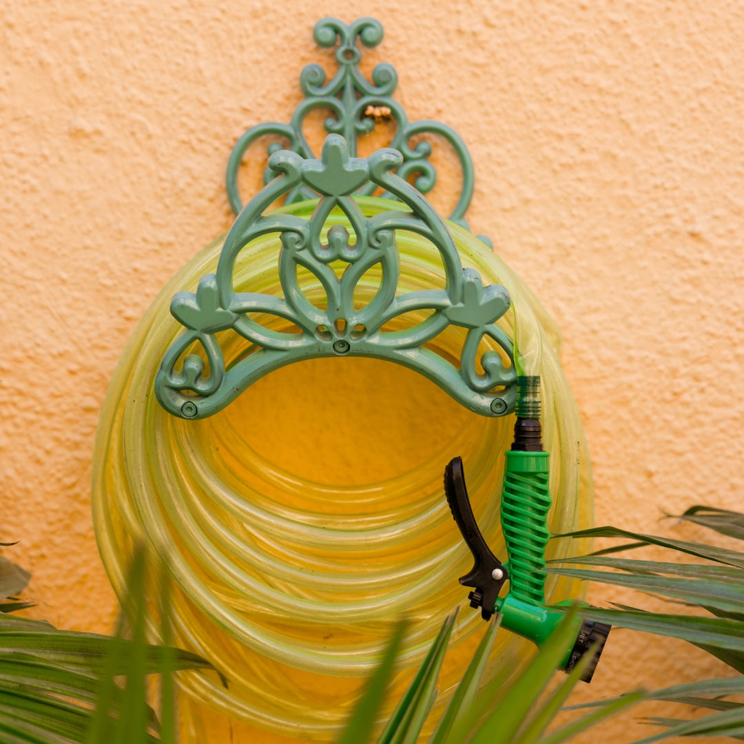 Dahlia Metal Hose Hanger
