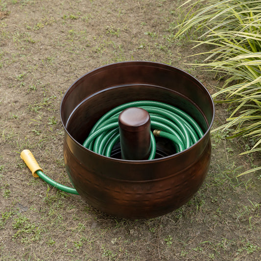 Hola Antique Metal Hose Pot