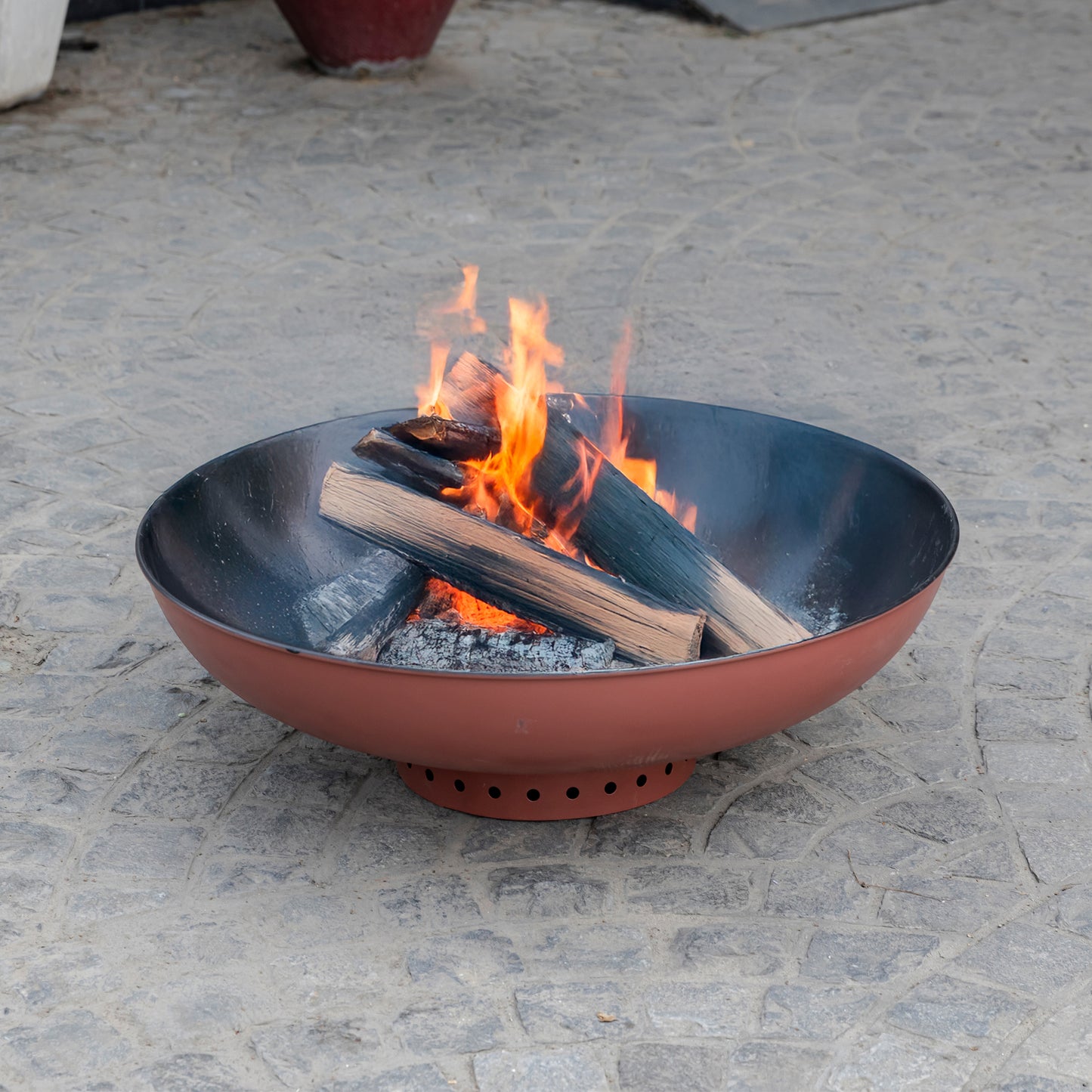 31.75 Inch Black Fuego Metal Round Firepit With Mesh Guard