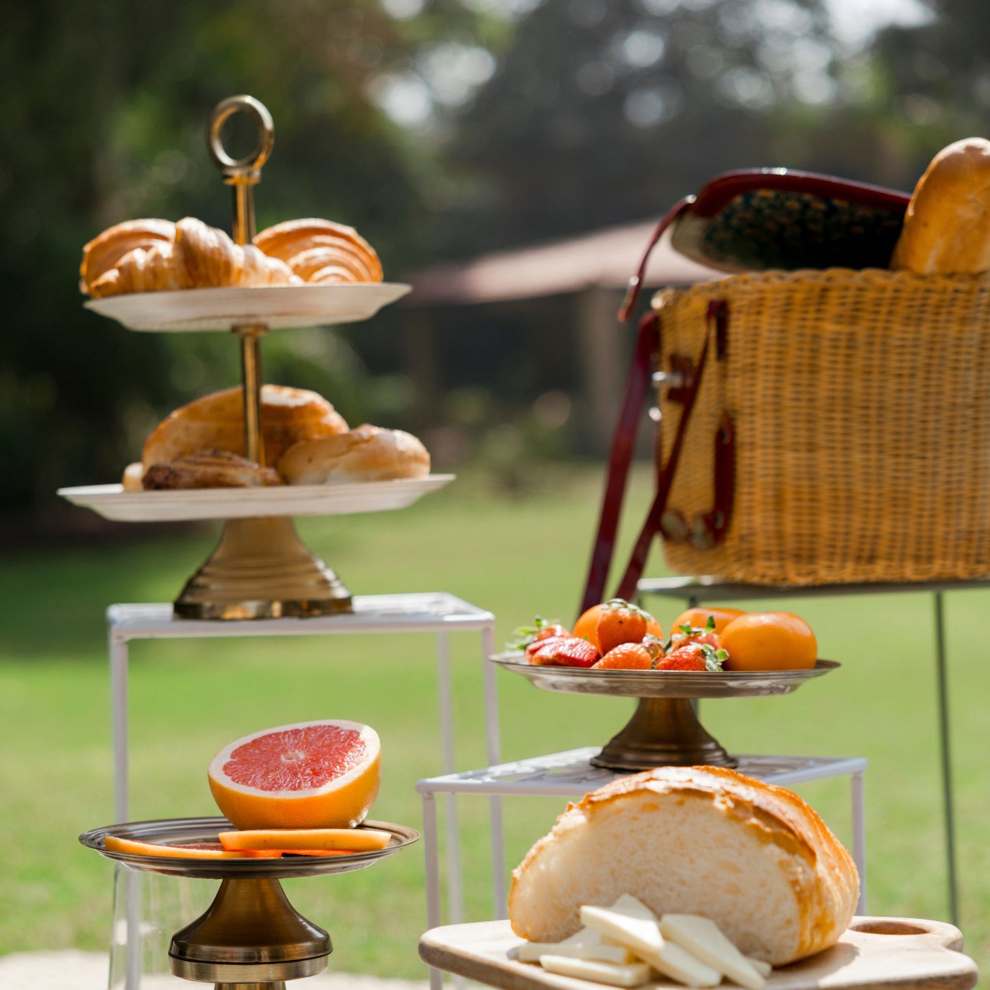 Carla 2-Tier Server Ware Platter