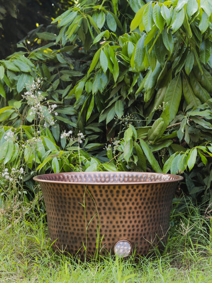 Hammered Hose Pot