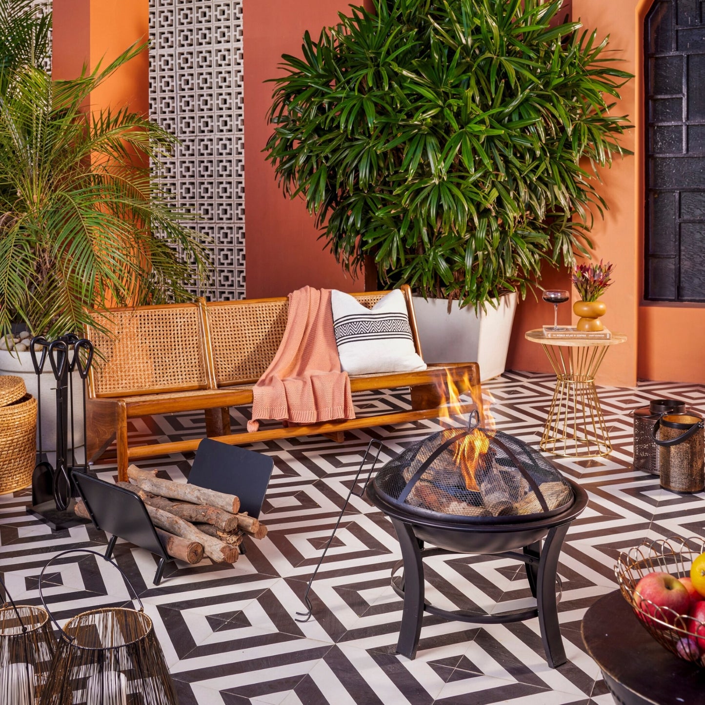 22 Inch Black Iron Bryne Firepit