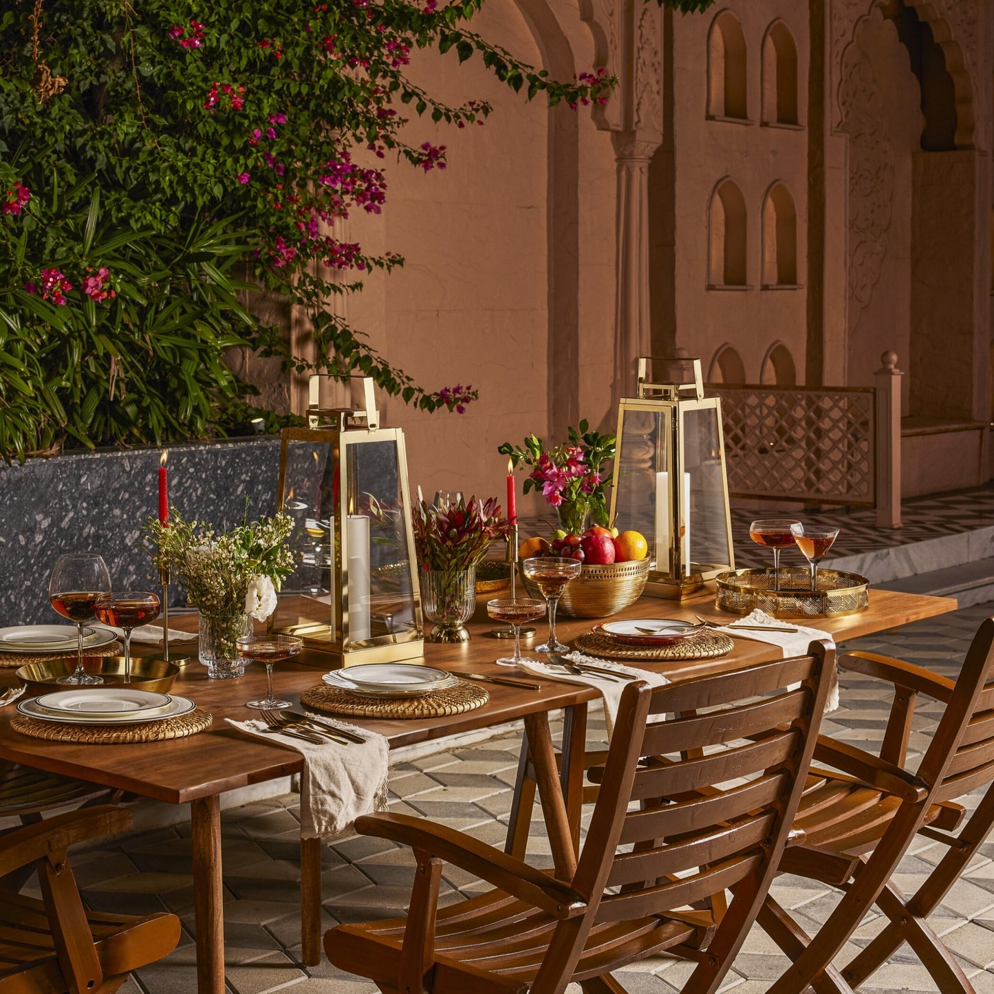 GLOW GOLD (HT) GOLD METAL LANTERN