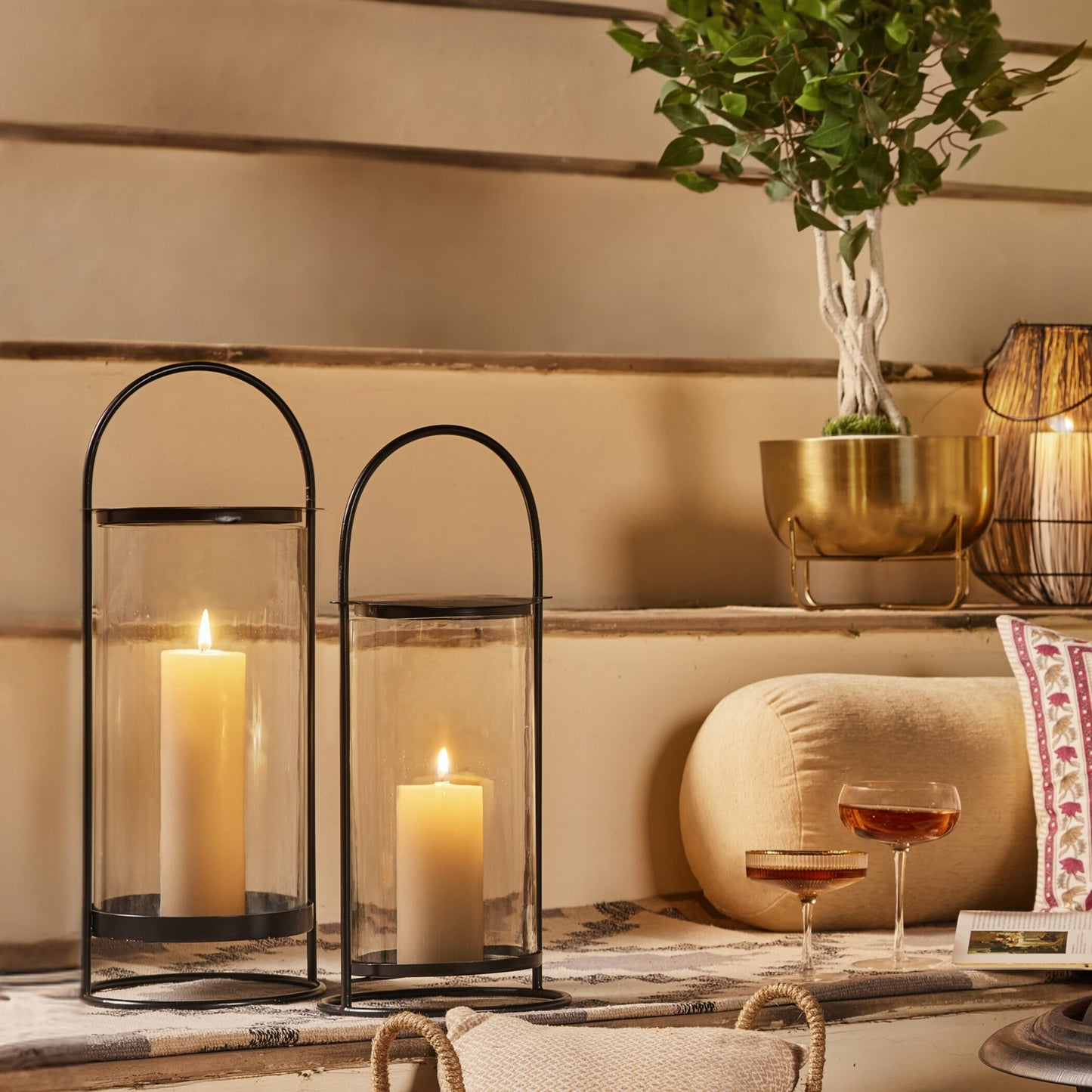 BEACON (ht) BLACK METAL LANTERN