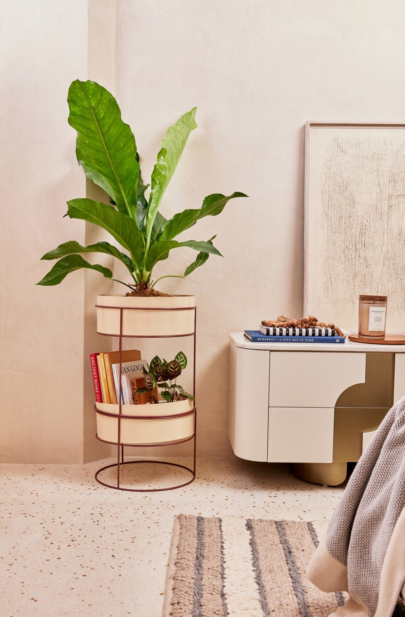 STACKER OFF-WHITE IRON METAL PLANTER WITH STAND