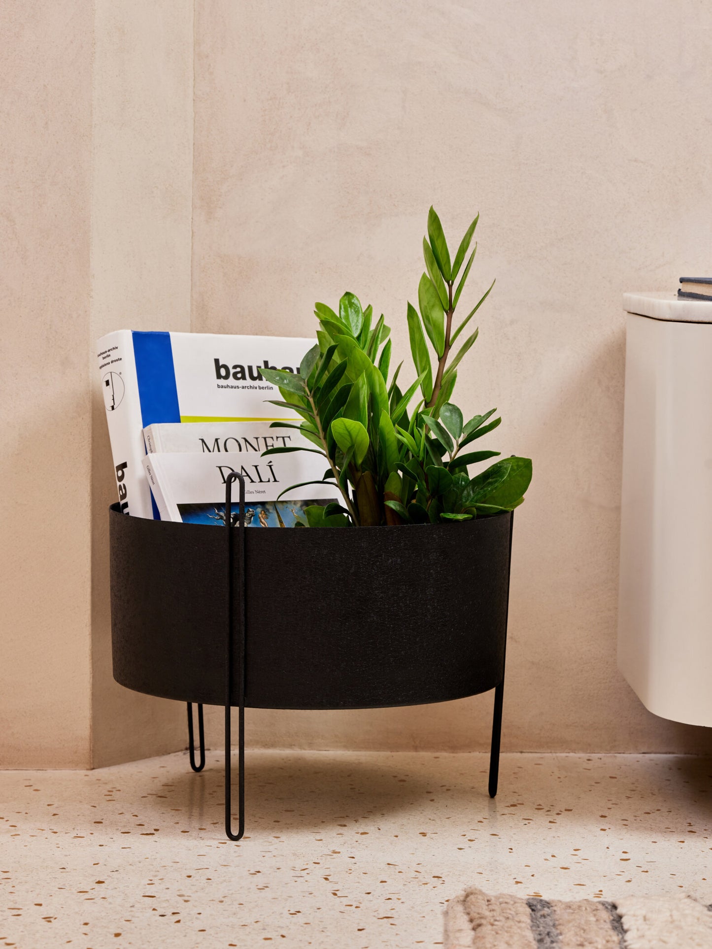 IRIS METAL FLAT SURFACE PLANTER