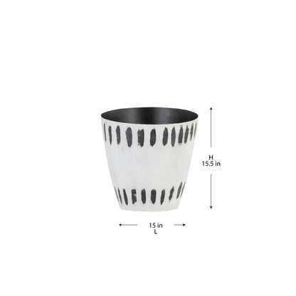 DASH WITH SLOPY TOP WHITE BLACK METAL PLANTER