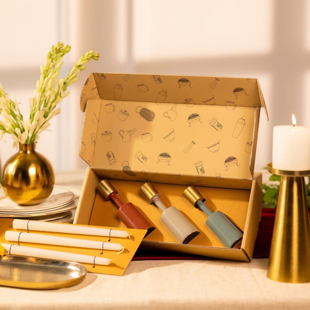 ENAMEL COLORED SET OF 3 CANDLE HOLDER