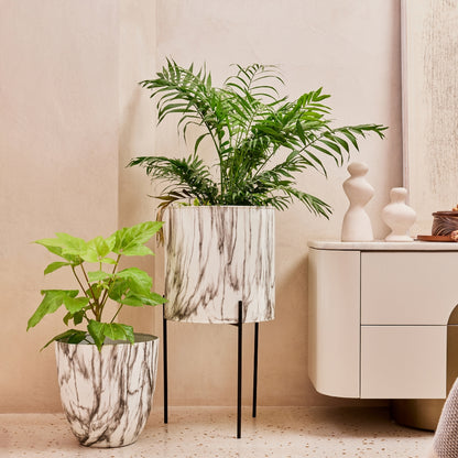 CARERRA WHITE BLACK METAL PLANTER