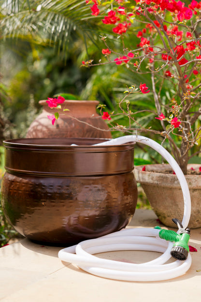 Hola Antique Metal Hose Pot