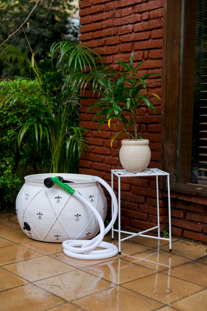 Drum Ivory Antique Metal Hose Pot