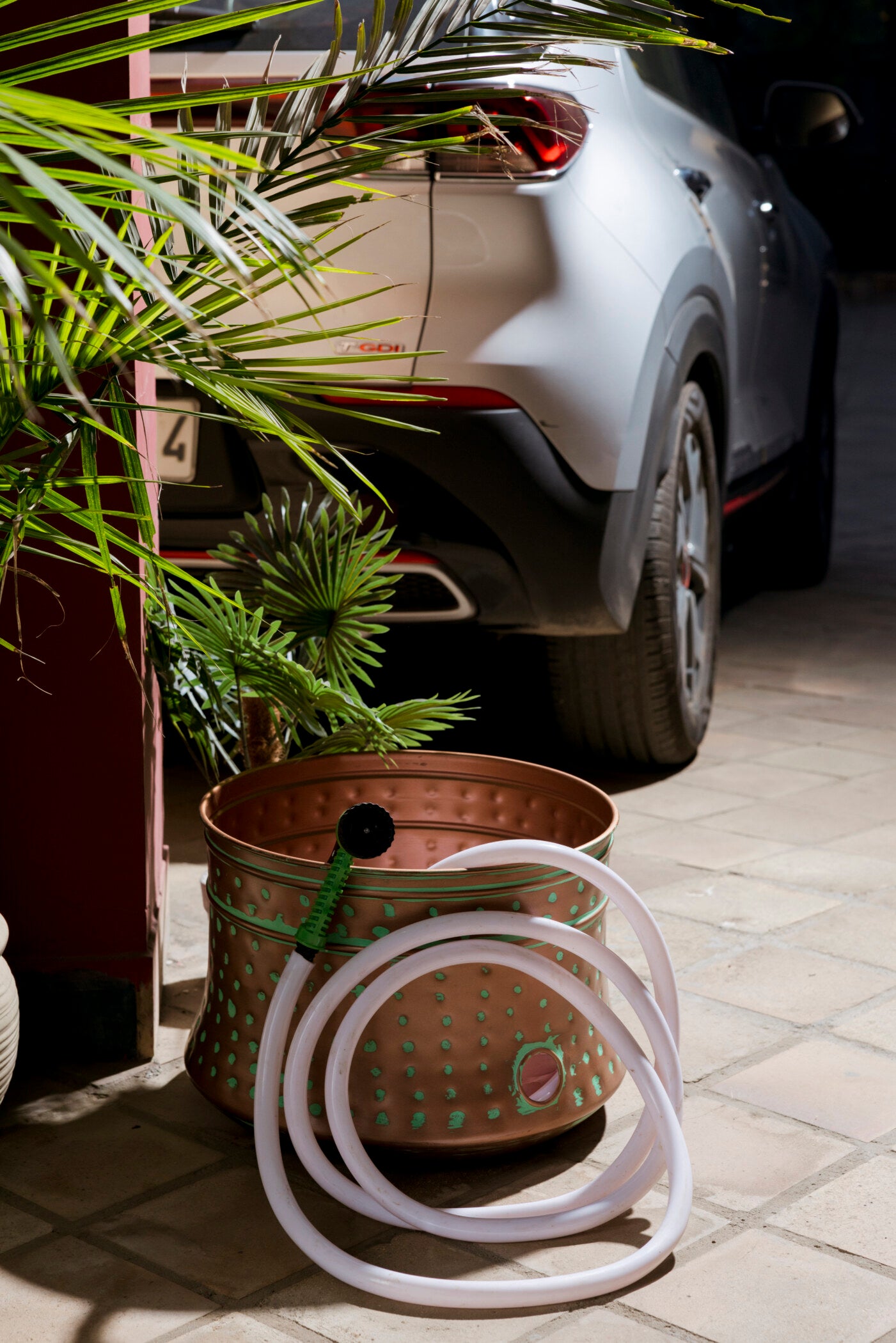 Polka Antique Metal Hose Pot