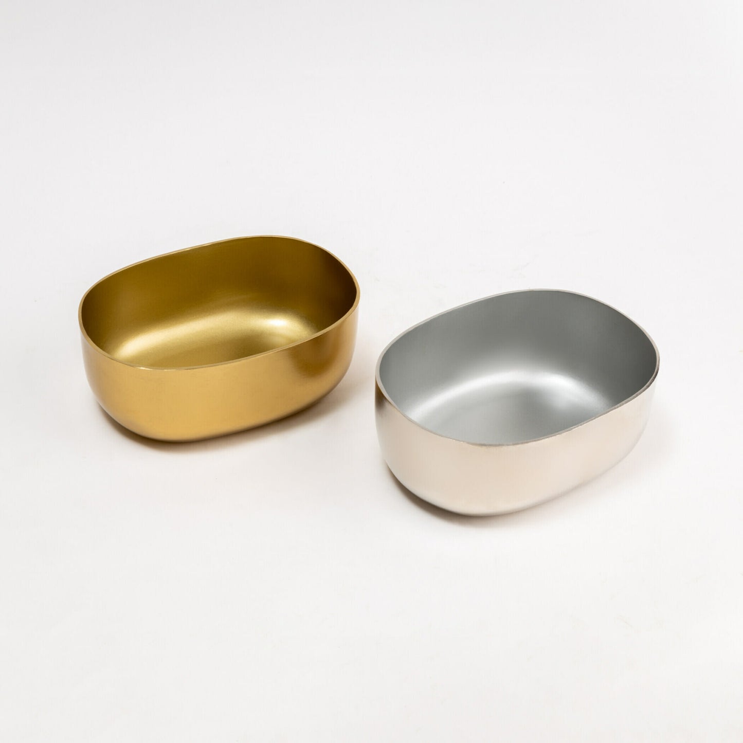 OVOID Steel Serveware Bowl - Silver