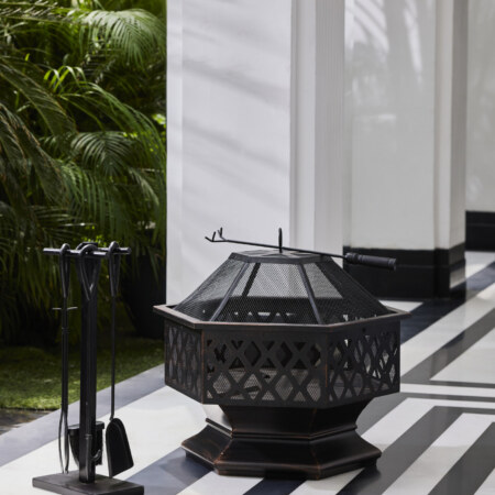 HEXAVE - 27.5 Inch Wrought Iron Hexagonal Fire Pit for Outdoors