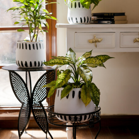Swallow Tail Metal Black Accent Table
